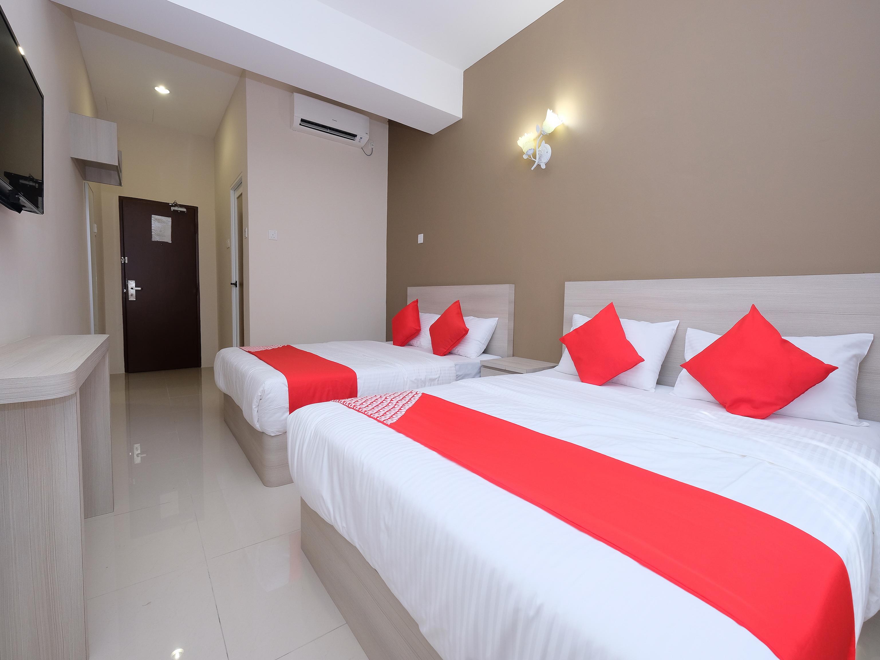 Super Oyo 43935 Mancalin Hotel Kuantan Exterior foto