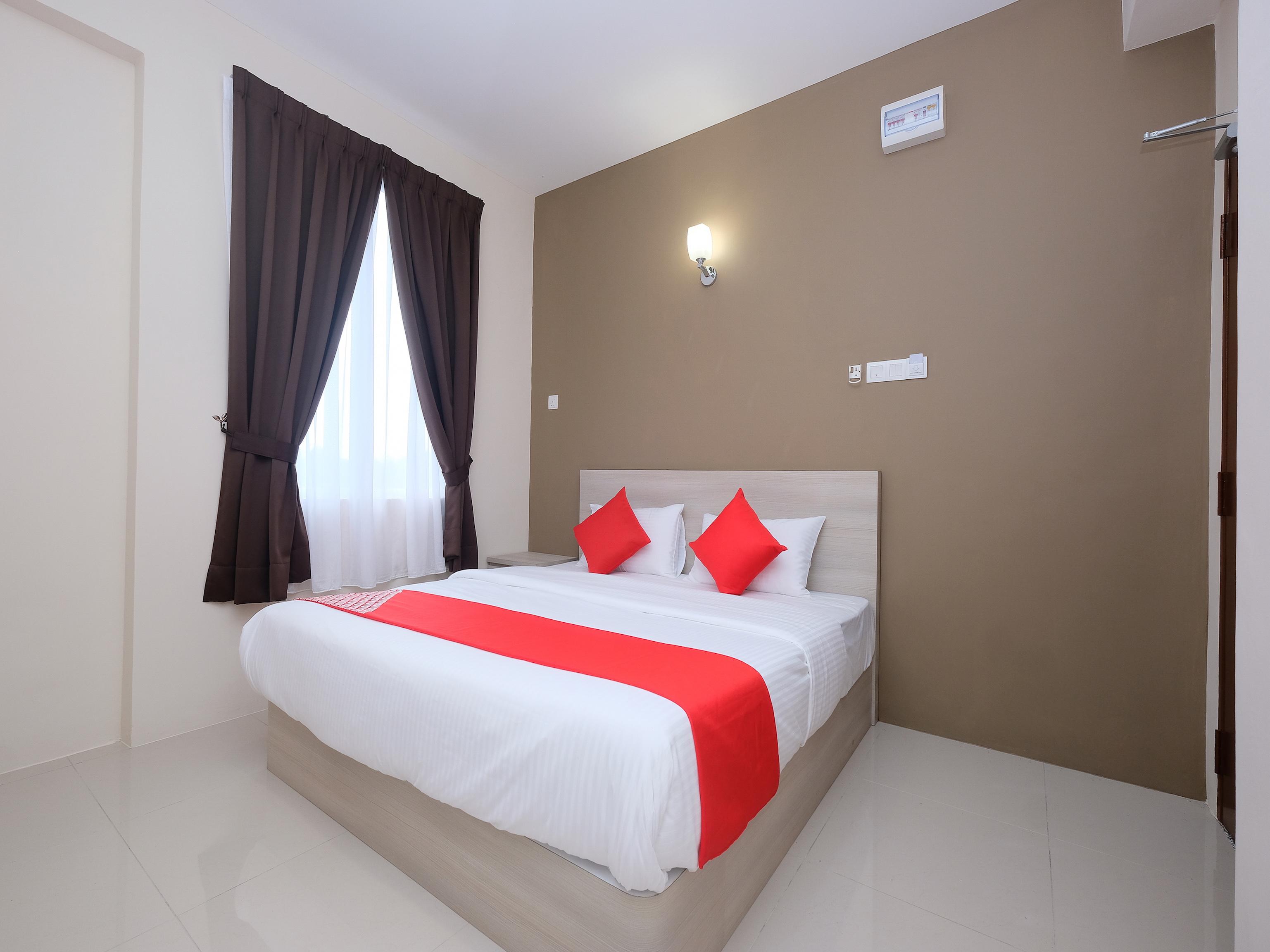 Super Oyo 43935 Mancalin Hotel Kuantan Exterior foto